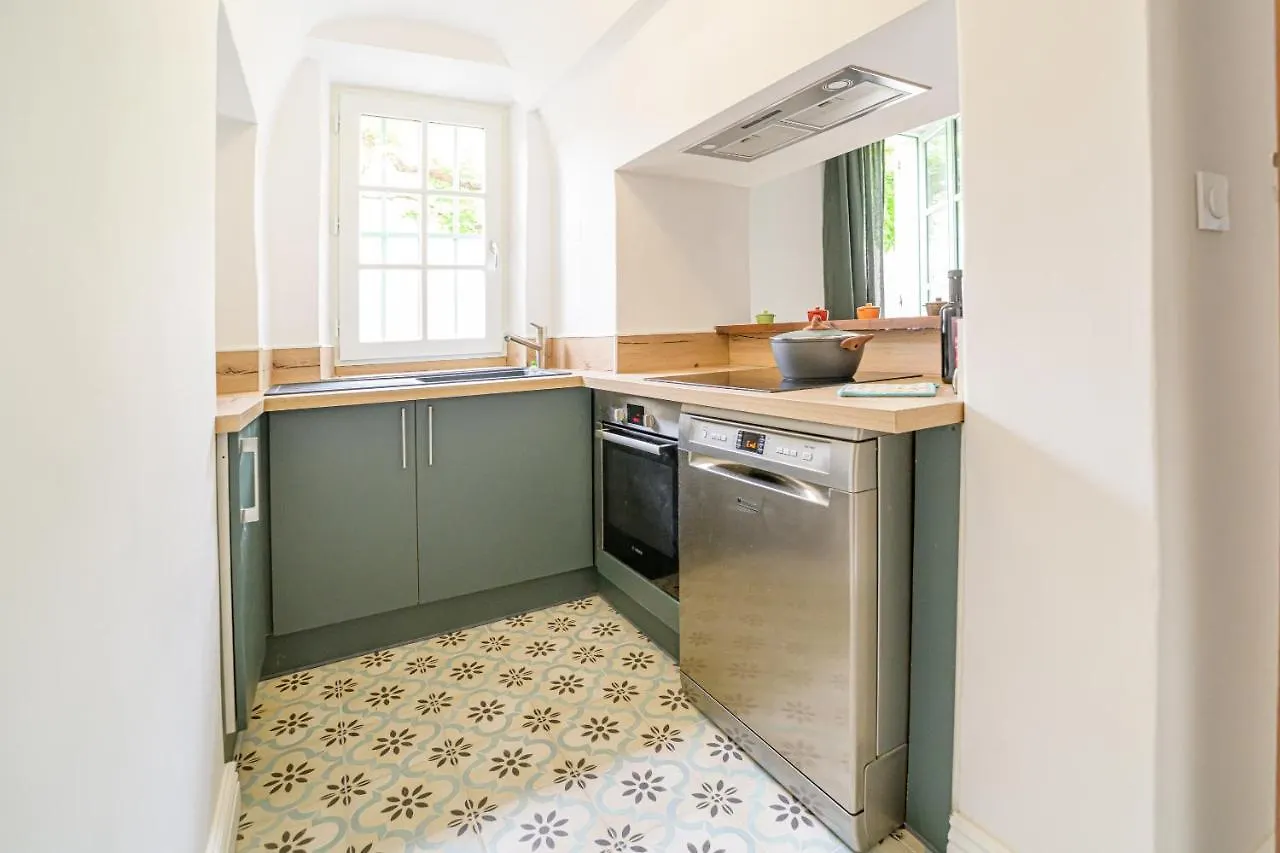La Tour Des Remparts Bed & Breakfast Rochemaure 0*,