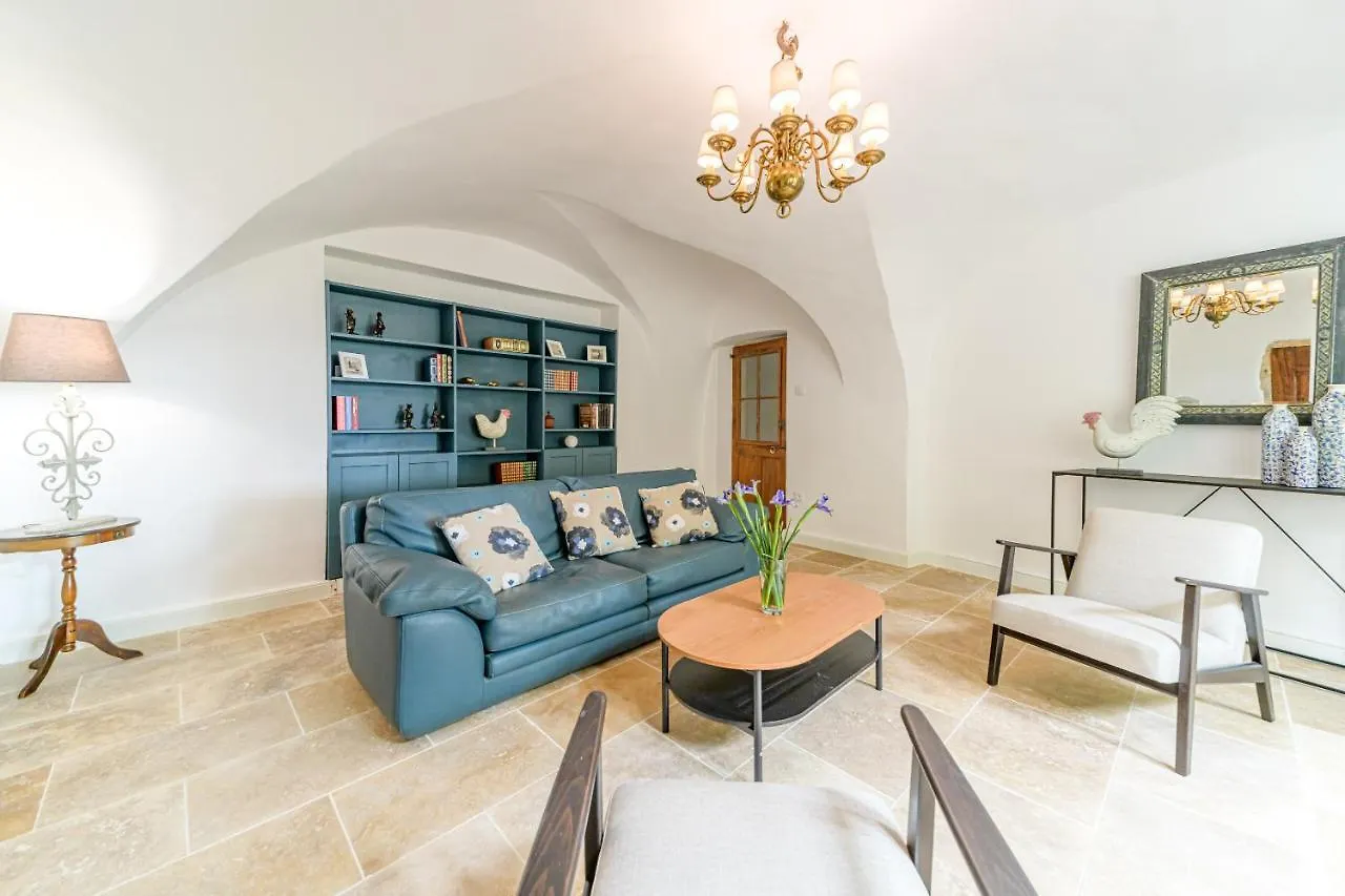 La Tour Des Remparts Bed & Breakfast Rochemaure