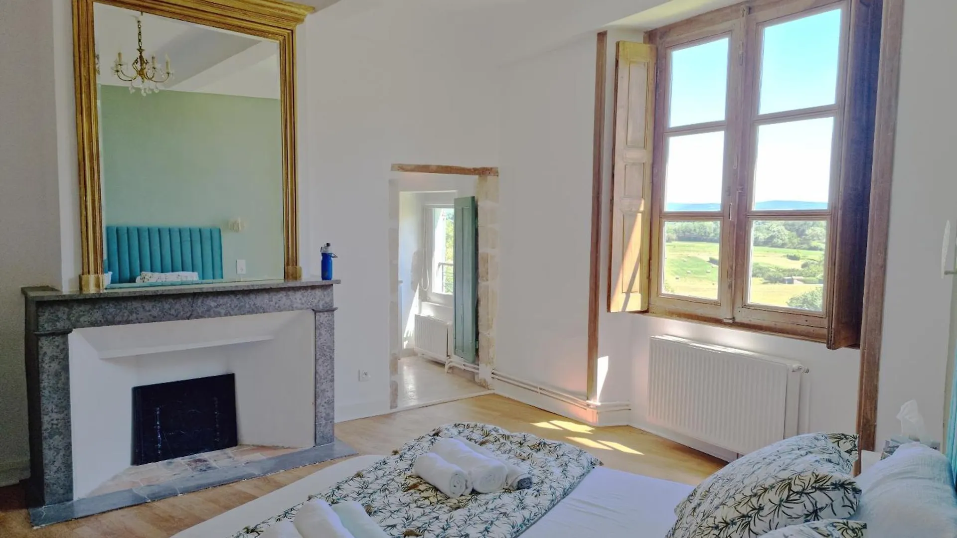 La Tour Des Remparts Bed & Breakfast Rochemaure France