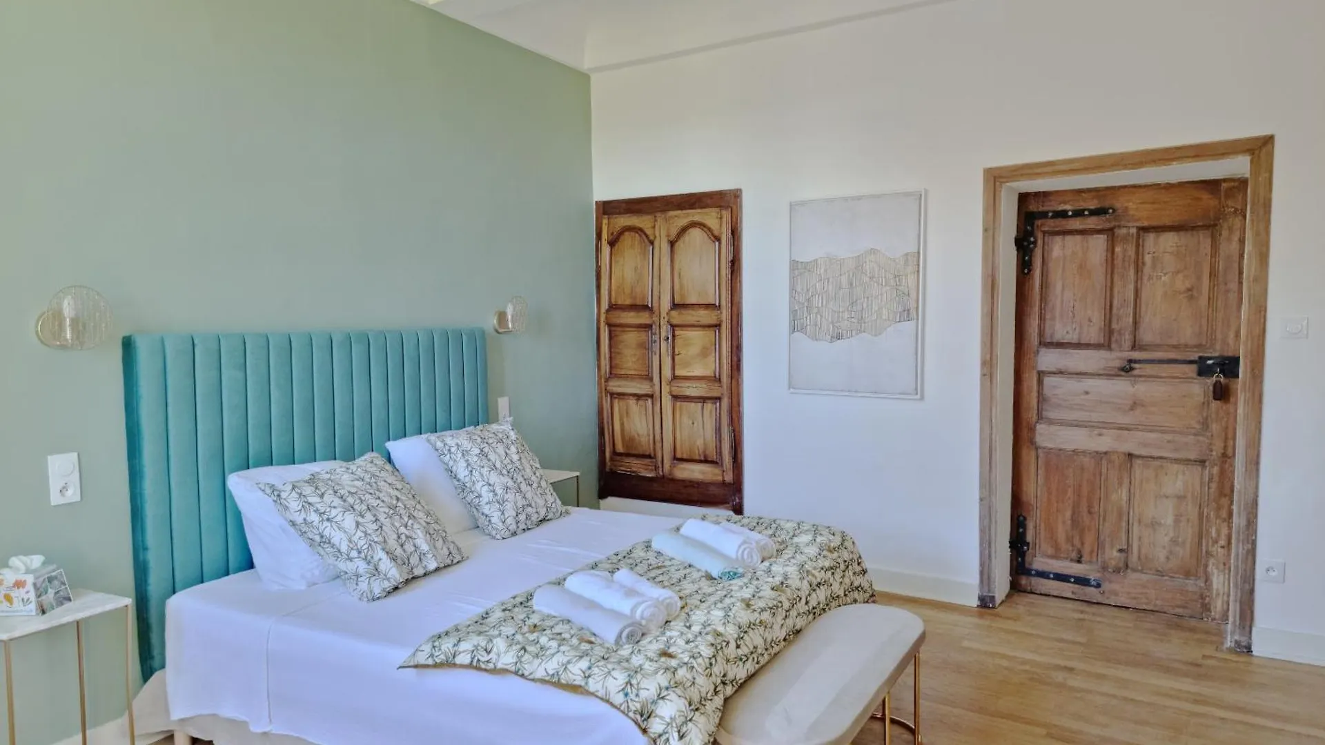 La Tour Des Remparts Bed & Breakfast Rochemaure