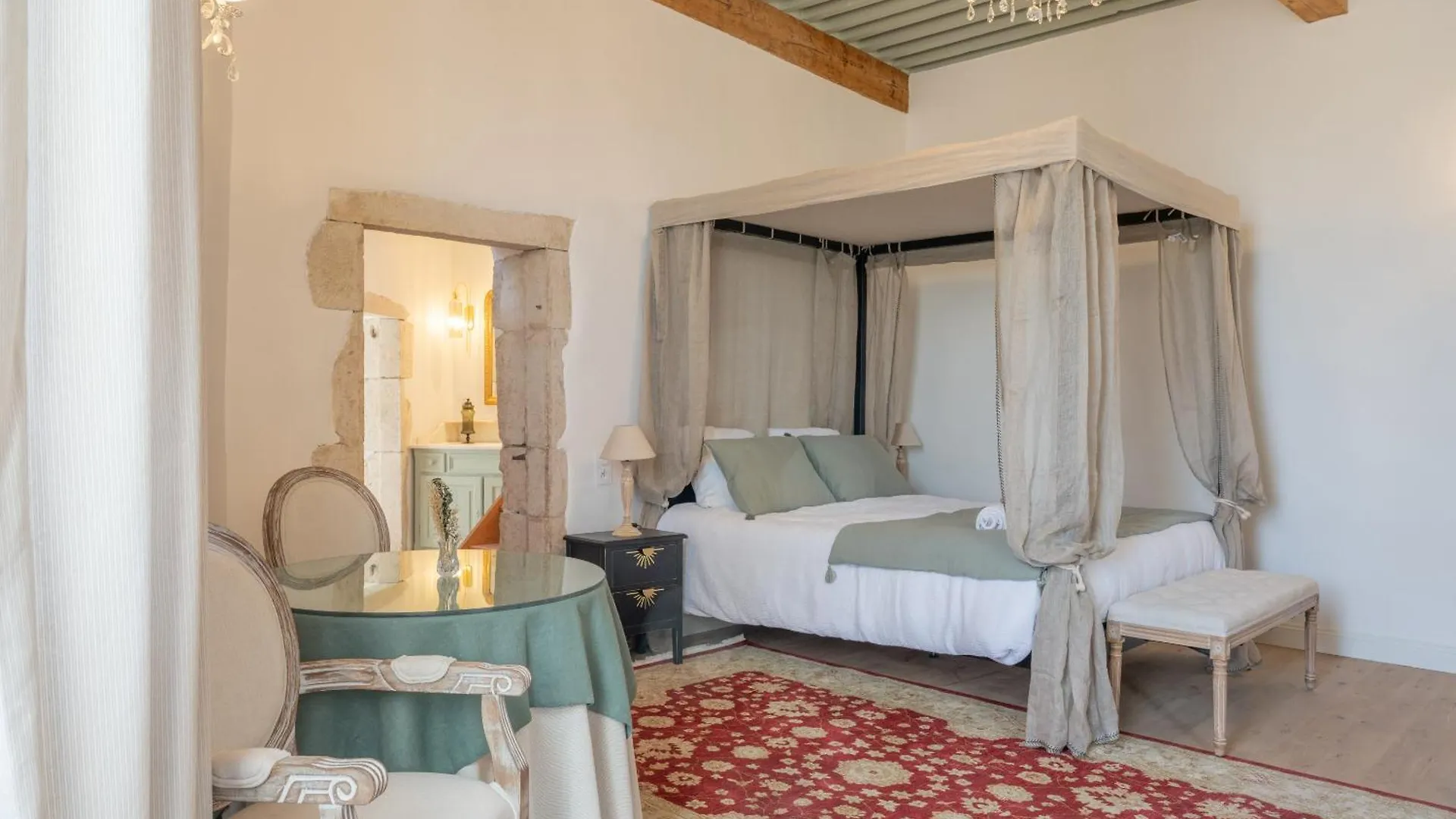La Tour Des Remparts Bed & Breakfast Rochemaure