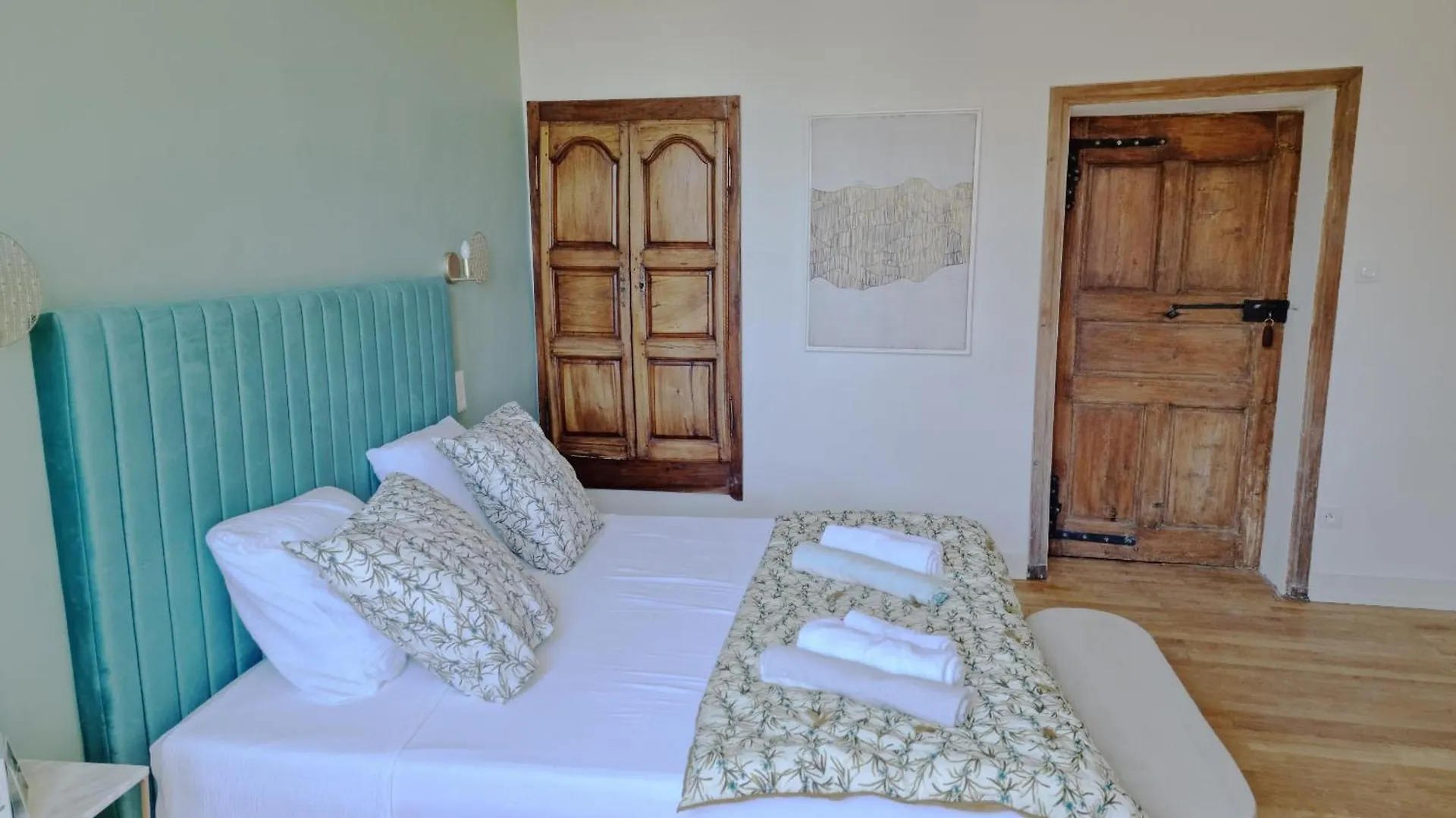 La Tour Des Remparts Bed & Breakfast Rochemaure 0*,
